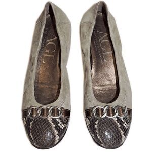 Agl Attilio Giusti Leombruni Cap Toe Chain Ballet Flats Shoe Ballerina 38. $49.0